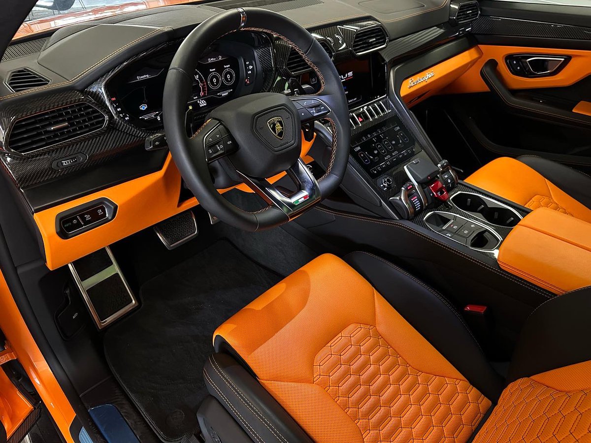 LamborghiniQ8's tweet photo. إكتشفوا
#LamborghiniUrus
في فعّالية @GulfRun
الموقع: @KMTKW
التاريخ: 18 و19 نوفمبر 2022.
Discover the #Lamborghini #Urus at @GulfRun
Location: @KMTKW
Dates: 18th and 19th of November 2022.
#Kuwait #LamborghiniKuwait #UnlockAnyRoad #GulfRun #KuwaitMotorTown https://t.co/5FH27PwJ5q