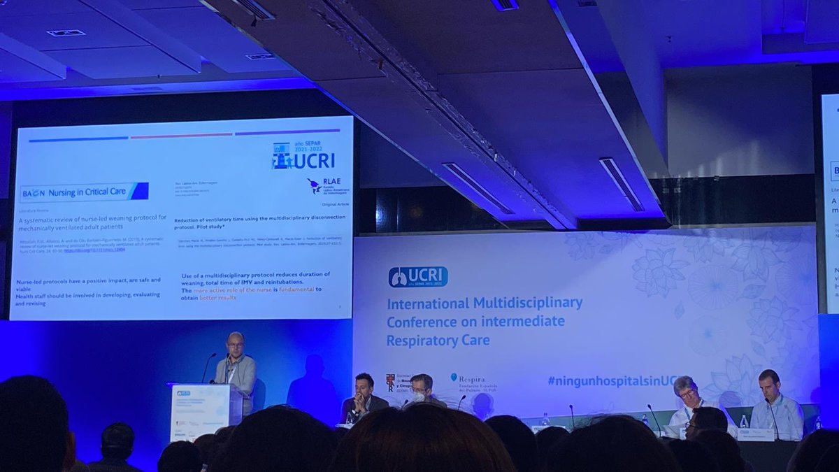 Ahora estamos asistiendo al “Weaning from non-invasive mechanical ventilation” junto al neumólogo  <a href="/JoaoWinck/">Joao winck</a>, enfermero #PauloAzevedo y como fisioterapeuta #AndreaLanza. Él éxito el trabajo en equipo. #respiratorycare <a href="/SeparRespira/">SeparRespira</a>