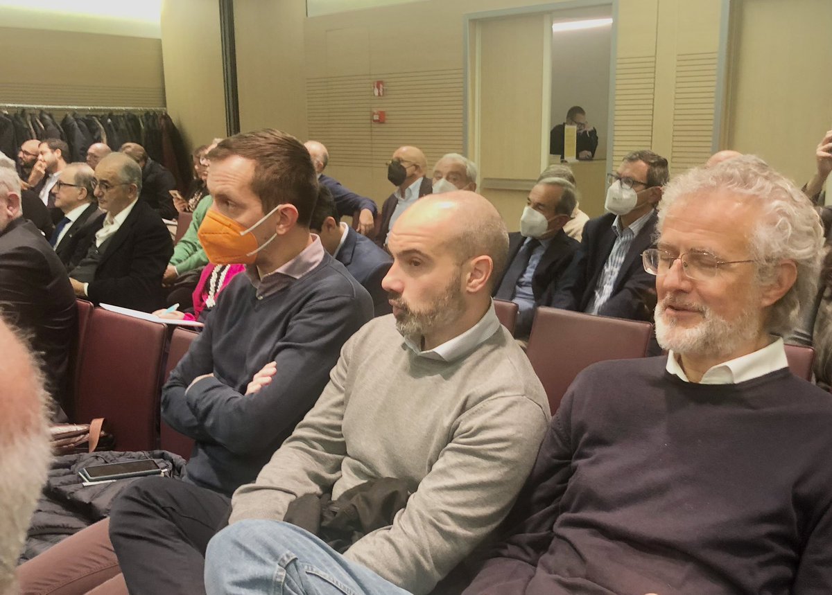 fimmgnotizie's tweet photo. snapshot dal Consiglio Nazionale #FIMMG https://t.co/i3eElOUO8A