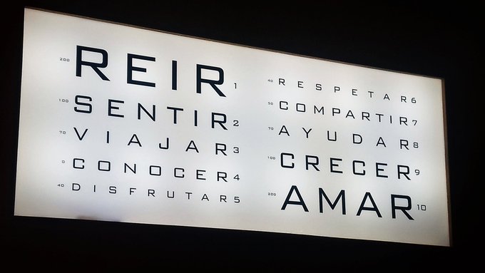 literlandweb1's tweet photo. De vez en cuando hay que graduarse...la vida https://t.co/w0iNir9Owo