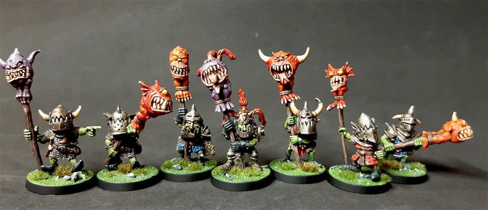 KrrNiGit's tweet photo. @Chumphammer @Xtinasbitz Knightmare miniatures have a unit of them sculpted by Kev Adams https://t.co/G0YcfX4RIY