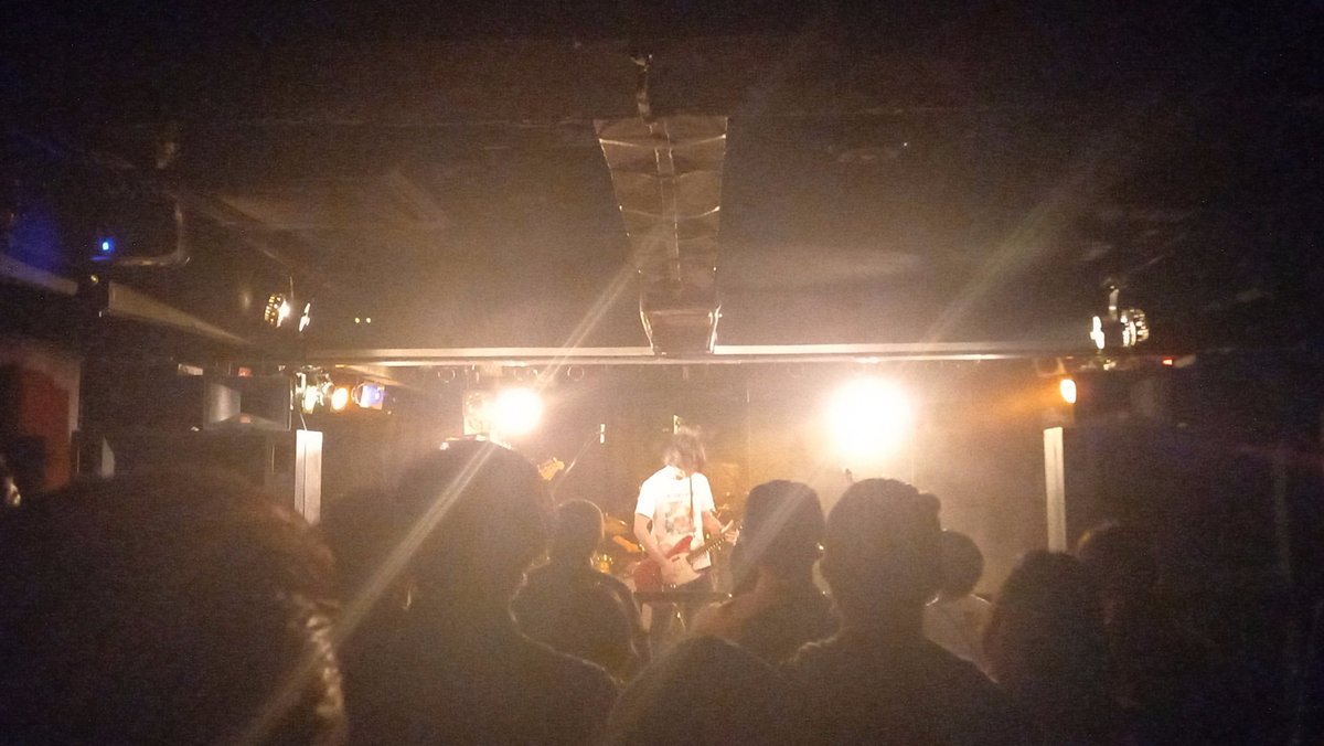 chuyaonline's tweet photo. CROSSOVER vol.3 2日目

＼20:30／ 

📷MO'SOME TONEBENDER

#モーサム
#チューヤ20周年
#CROSSOVER_Vol3 https://t.co/Kdn5EhJIN5