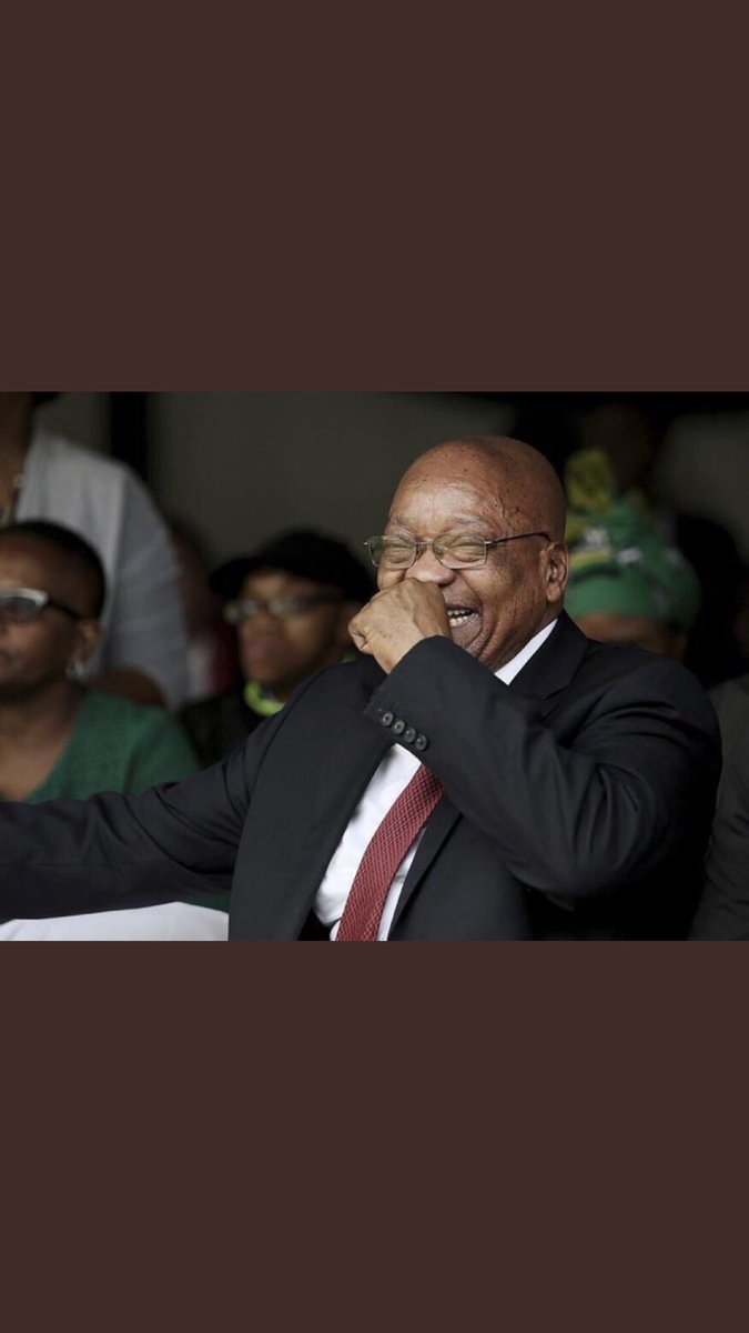 celani_magagula's tweet photo. @Nkosi_Shebi Zindala zombili ziyalingana.😂😂😅 https://t.co/zpojNi9gfT