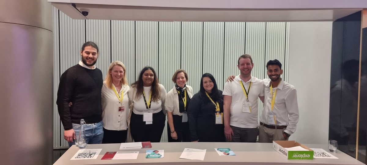 oneoffart's tweet photo. @RefugeeRen We did it.. Our awesome team  fulfilling day that made a difference https://t.co/HGGxx5mnJS https://t.co/OrsM7H6jfE