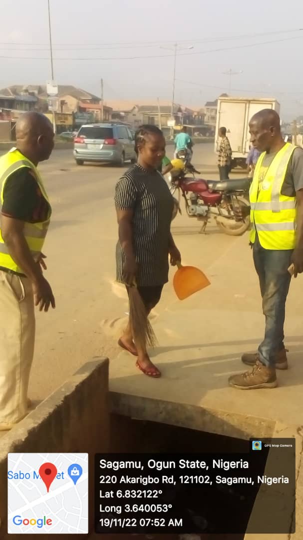 OGWAMA2's tweet photo. Ongoing monitoring and enforcement activities at Akarigbo, Sagamu.
@Moeogunstate @ogepagovng @OGSG_Official
#KeepOgunClean
#OGWAMA
#environment https://t.co/1GTTSWgxSC