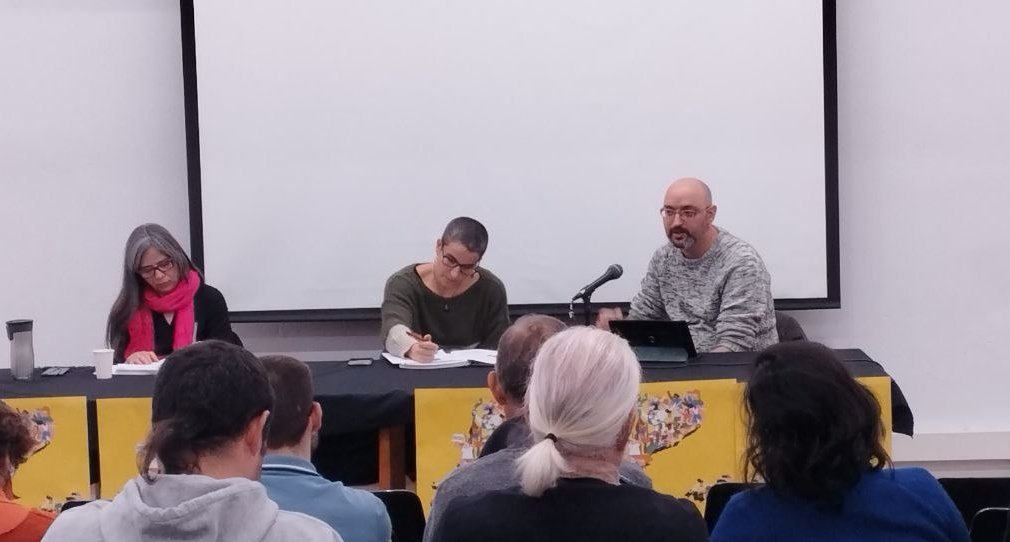 CUPBarcelona's tweet photo. "UNA PROPOSTA MUNICIPALISTA PER LA REGIÓ METROPOLITANA"
Habitatge i model urbà amb Glòria Rubió de la @CUPSabadell i Adam Bonin de la @CridaSabadell.
Mobilitat amb David Rodríguez de @cupnacional i Manel Larrosa @transportpublic.
#UnPaísEnMarxa ✊🏾 https://t.co/aJVxAVdkvl
