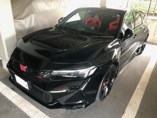 MINTO_2009's tweet photo. 本日、納車しました。
やはり、TGスポイラーは間に合わなかったです。
昨今の中古車市場にてルール違反で転売されたりオークションに掛けられたりしているのですが、��業マン曰く「ホンダが強い力で取り下げさせている。思うように転売出来ないと知った業者がキャンセルを続けている」との事でした。 https://t.co/l3HLbv1EIc