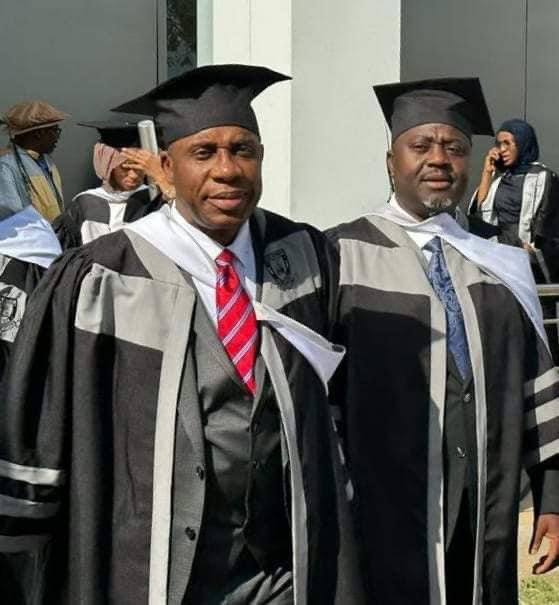 gamawa_amina's tweet photo. Congratulations to my boss, @ChibuikeAmaechi , one thing you’ve emphasized is to always say the truth no matter what , you’ve lived by it, my boss of bosses, as you add LLB to your name, may Allah bless your journey through life. https://t.co/c6OefNQS8u