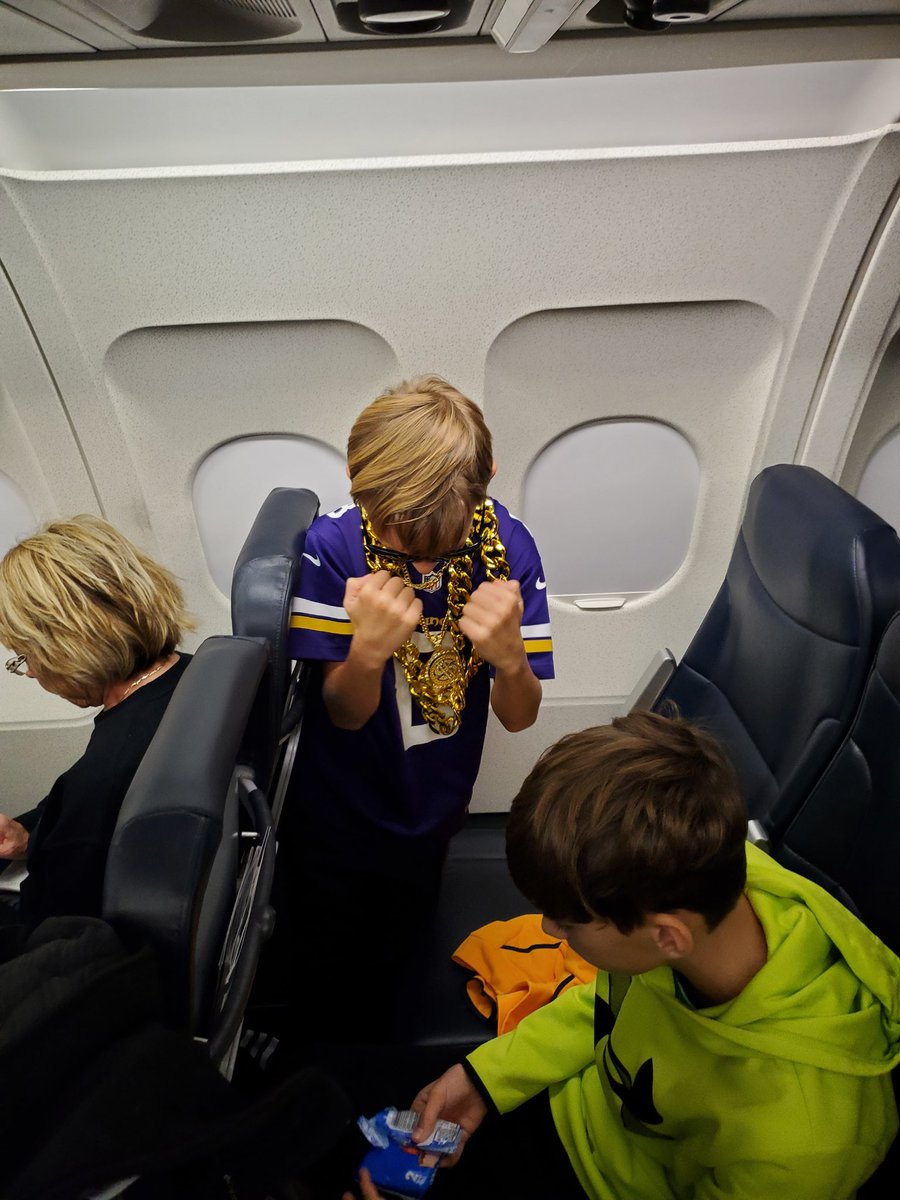 FLElster12's tweet photo. Kirko Chainz has boarded the plane for MN!!  Ready to face the Cowboys!!!  #Skol #VikingsFootball https://t.co/v5YWATRyGS