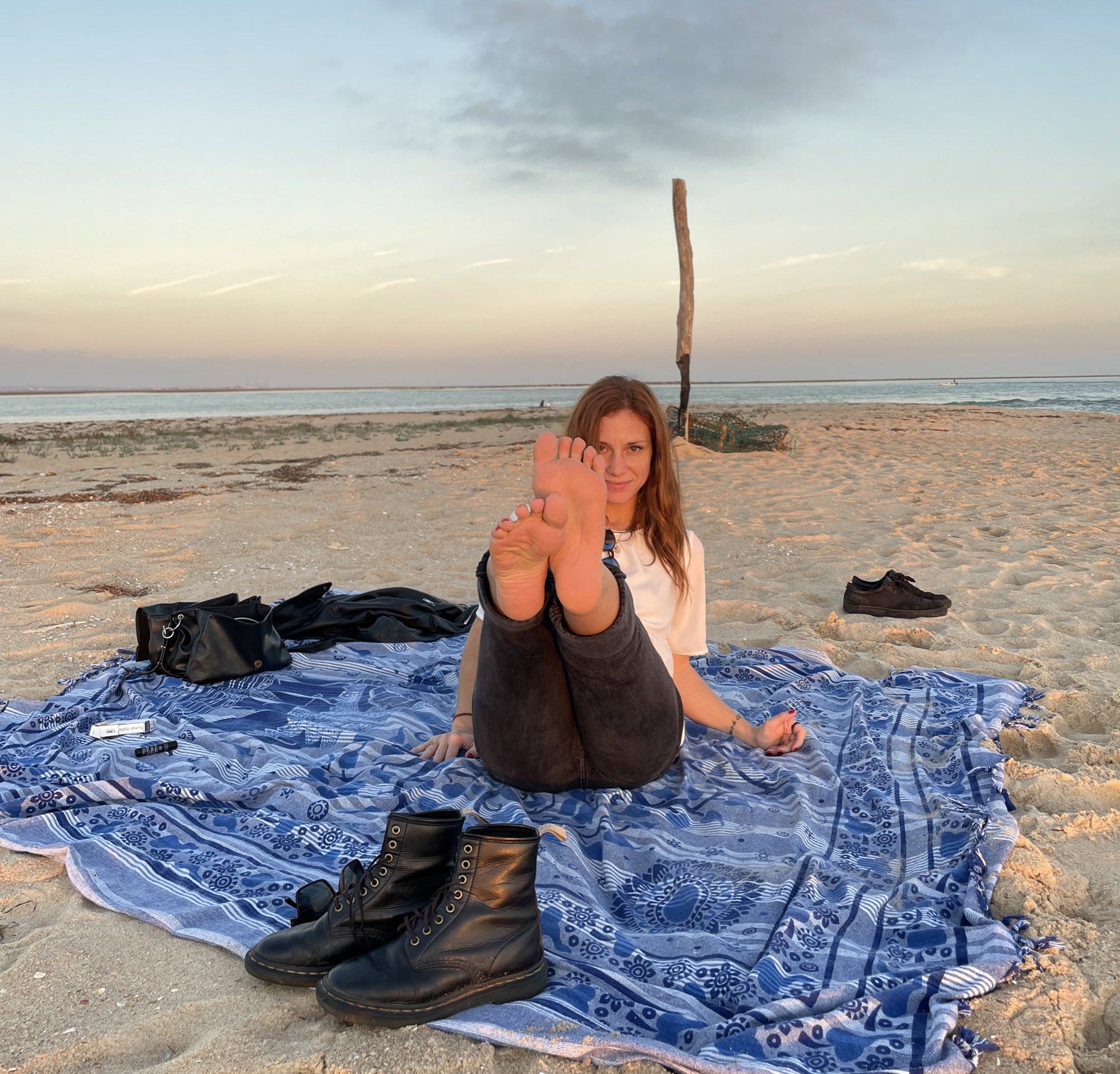 Gingerale 📍Milan 21st of December on Twitter: "Caption this 👣 best