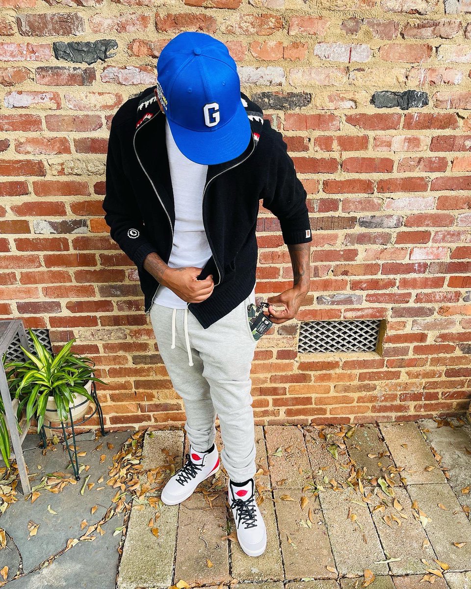 JutWay's tweet photo. Granny Babies ♥️♥️♥️

I’m Poppin Dis Shit Fa My G-Ma

#Jut #JutWay #FamilyALWAYS #Art #FlyGod #FresherThanUrAverage #UrbanStyle #StreetStyle #Swag #Swagg #AJ2 #AirJordan2 #Jordan2 #NinaChanelAbney #JumpMan23 #GoodTimesCLT #Charlotte #CharlotteNC #QueenCity #Charlotte704 https://t.co/RZi2xN9MhY