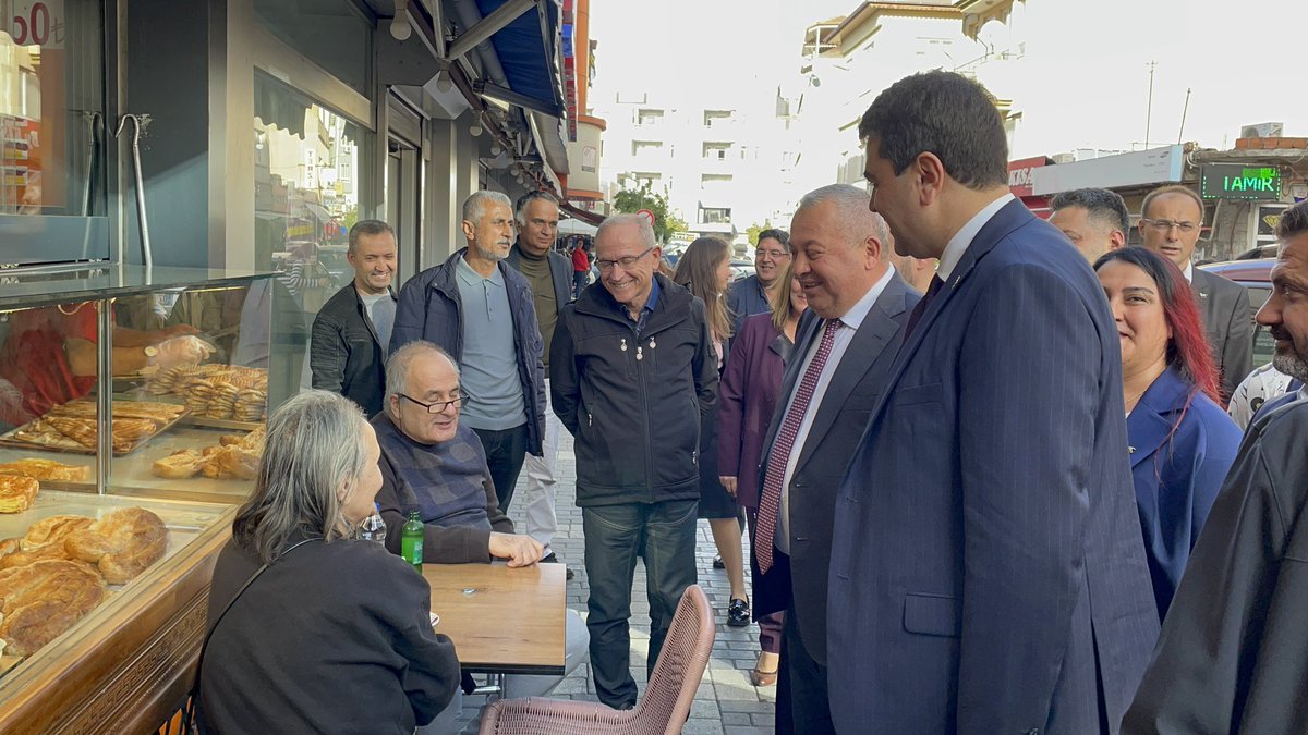 cenginyurt52's tweet photo. Sn G. Bşk. Gültekin UYSAL beyefendi ile birlikte Manavgat’ta esnafımız ve vatandaşlarımızla bir araya gelerek hasret giderdik,dertlerine ortak olmaya çalıştık.
Mahkum değilsin güzel Ülkem Demokratlar var.@DpGultekinUysal @MKursadSahin @mahmutcil1 @ATezcancelik https://t.co/kjSGh4uuqu