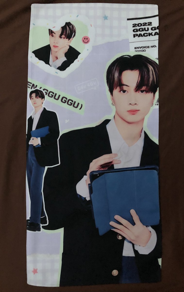 EnhapparelPH's tweet photo. hello! we still have an on-hand for the jay holo banner. someone from batch 1 cancelled the order so.. 🥹

wts lfb 

ENHYPEN Jay Cloth Cheering Kit
— ₱500
— payo or 50% dp

order form:
https://t.co/Ayvr2CyeV9

tags. enha slogan bys ic ph fun meet concert manifesto jongseong https://t.co/iAj2qguUfj