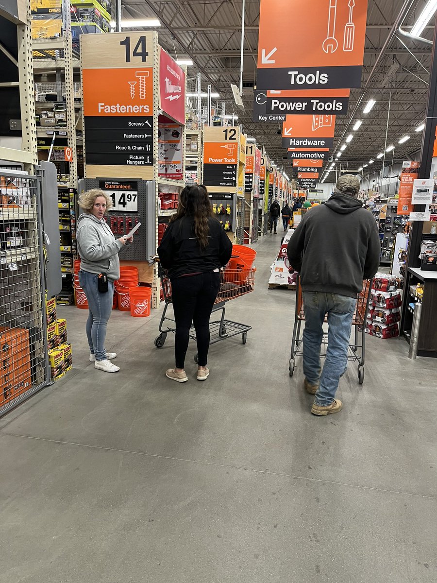 Day 5 : crazy hair day and Team building with a scavenger hunt.