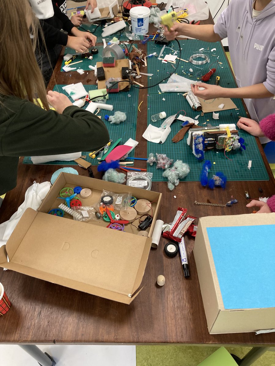 MakerCosmos tweet media