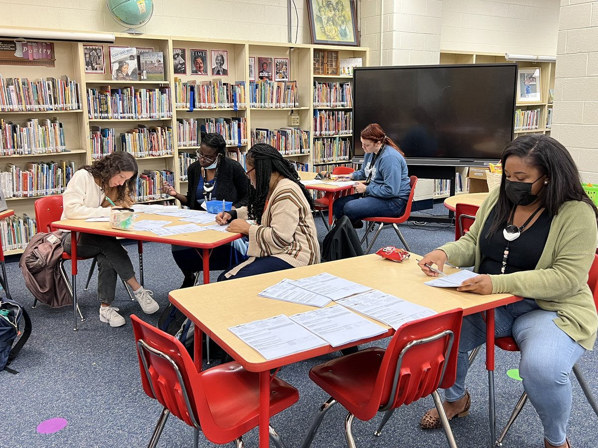 mustang__boss's tweet photo. This week report cards were sent home. Eagle staff spent time on Tuesday writing messages of congratulations with special pens and stickers! An easy way to connect and support! #thebeststaff #weloveourEagles https://t.co/xQ4vXTX9q5