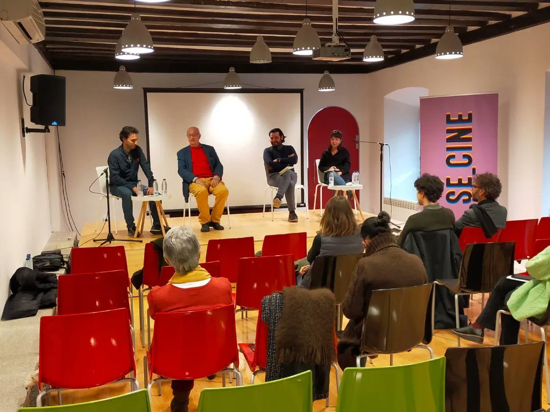 En la mesa redonda de <a href="/secinesegovia/">SÉ_Cine - Muestra de Cine de Segovia</a>, en la sala María de Pablos, los ponentes han dado su visión sobre el #CineDePatrimonio y de su potencialidad en el panorama actual de restauración de películas.

¡Esta tarde más sorpresas!

#SegoviaEsCultura
<a href="/segovia_es/">Ayuntamiento de Segovia</a> 
<a href="/CulturaHabitada/">SGCulturaHabitada</a>