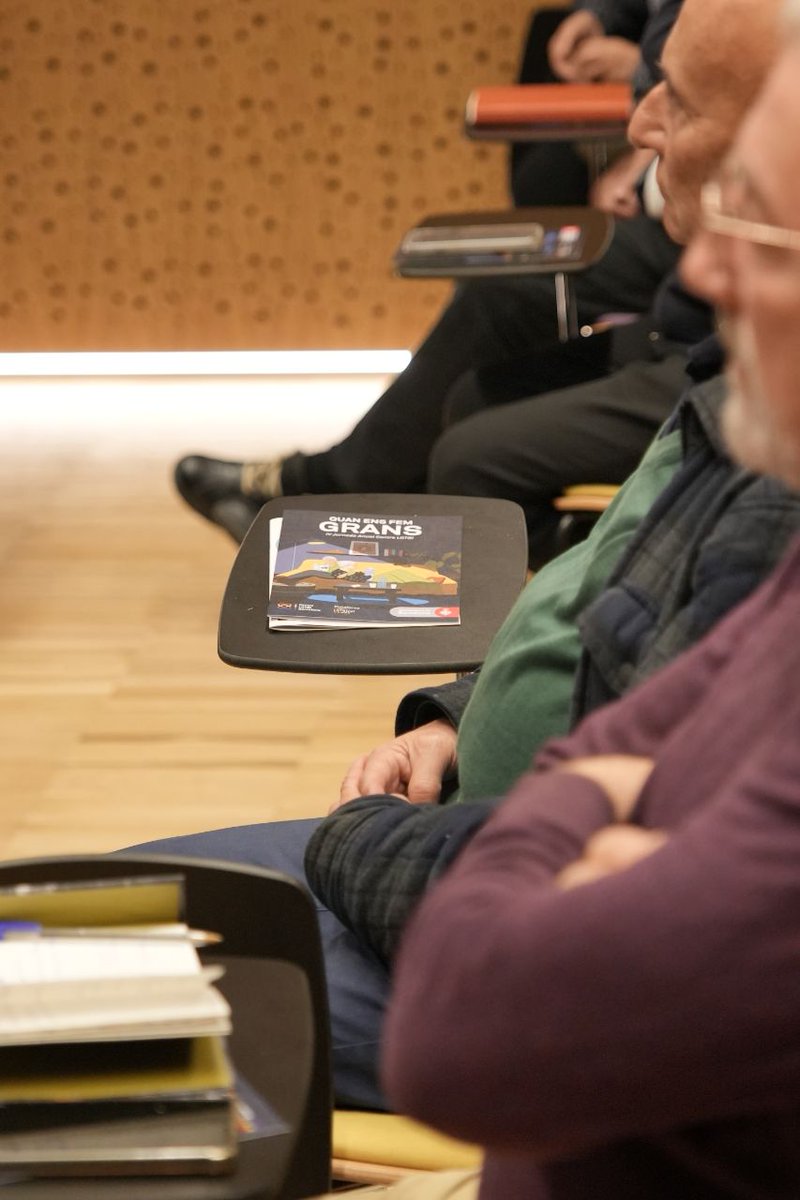 Arribem al final de la #IVJornadaAnual del <a href="/BarcelonaLGTBI/">Centre LGTBI de Barcelona</a> , en la qual hem compartit reptes, dubtes, pors i invisibilitats, però també oportunitats, llibertats, plaer i desig #QuanEnsFemGrans 
Moltes gràcies per la vostra presència i participació!
📸 <a href="/MPerezSantos/">Marta P. Santos</a>