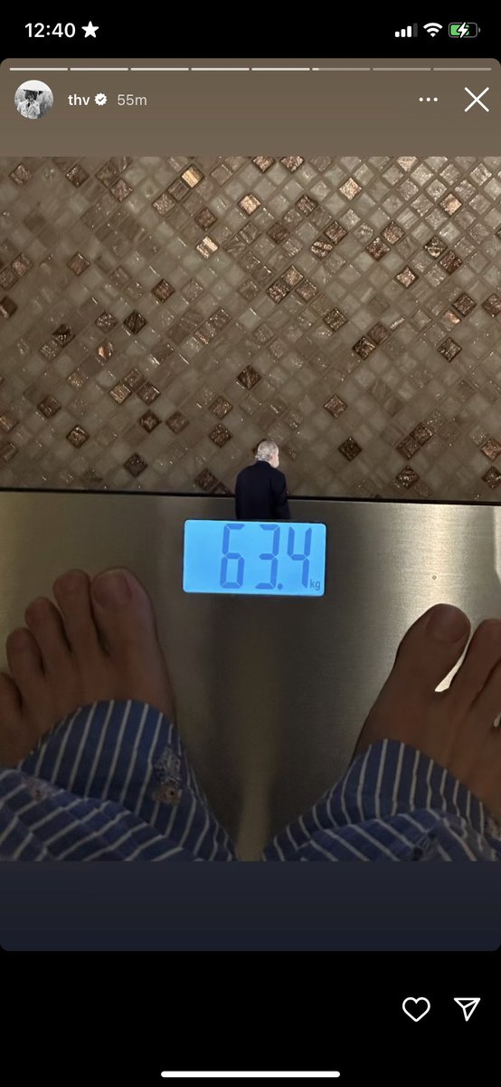 zflbs's tweet photo. rt if u weigh less than taehyung 😋 https://t.co/Rj8JdUqqVS
