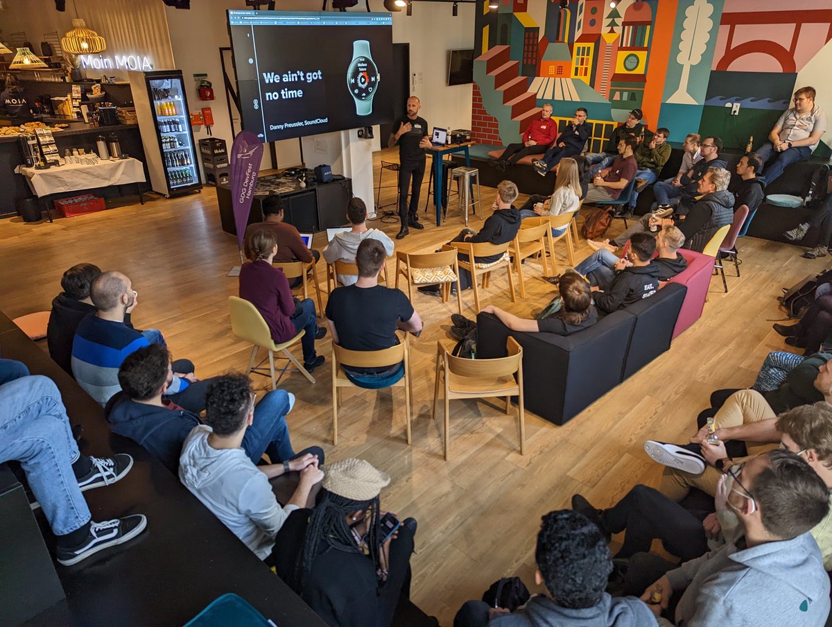 DevFestHH's tweet image. Lunch is over, everyone well feed? Good, as we are in the next round of talks already! Thx a lot for joining to @PreusslerBerlin, @r_mdias and Dragos Crintea ... #WearOS #leadership #GoogleCloud at #devfestHH #DevFest22