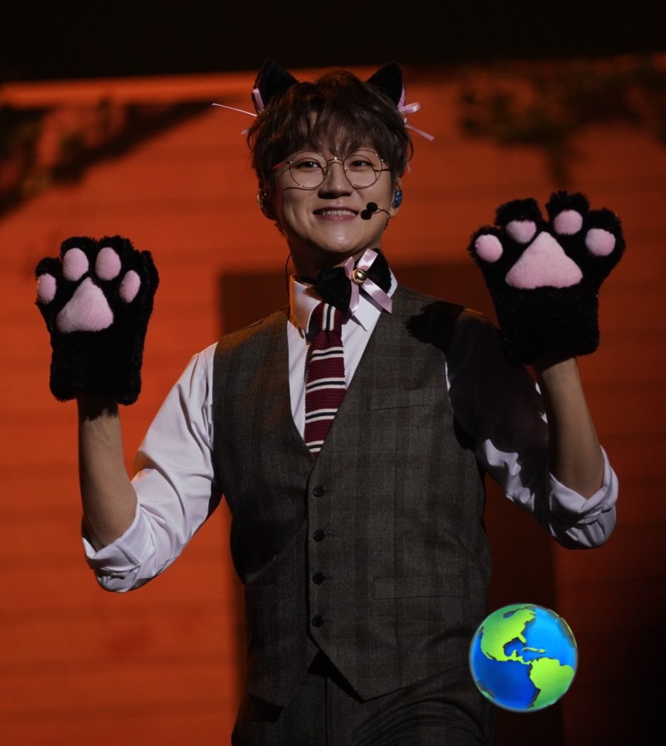 earthshine4's tweet photo. 221119 #조민규 생일 프리뷰 #TheCatLibrary https://t.co/7yibs4muas