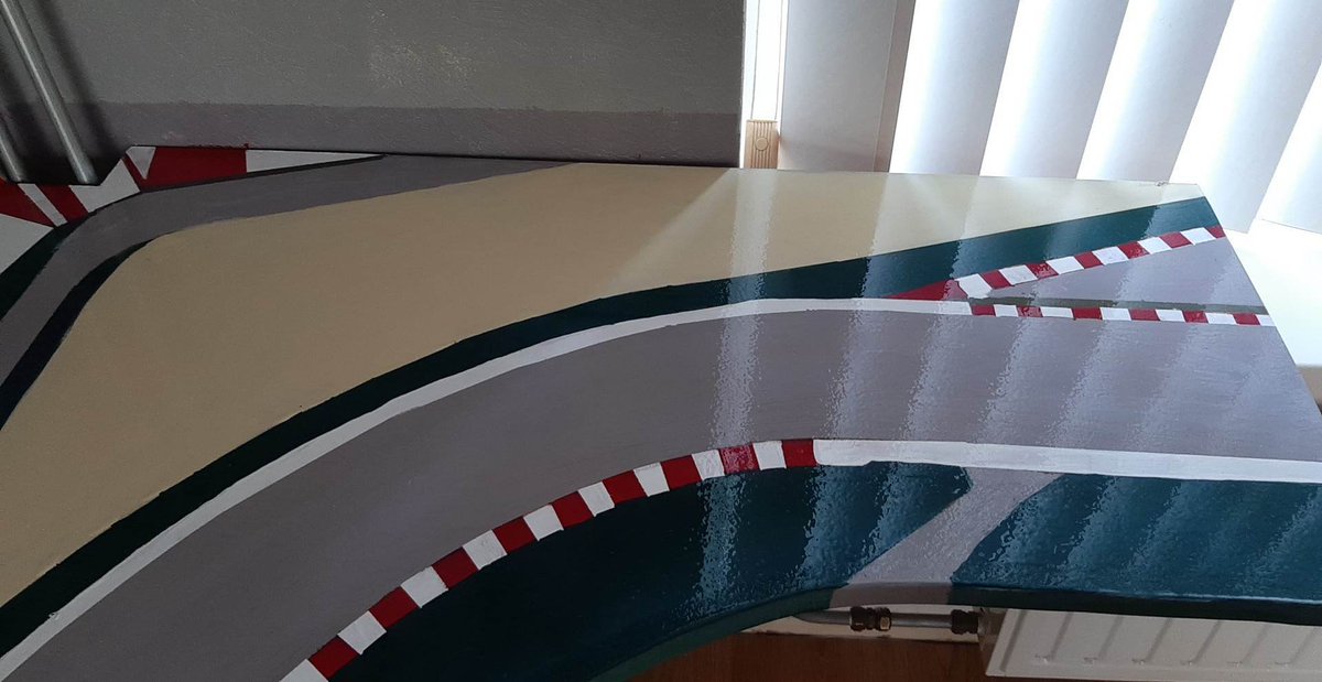 MsportXtra's tweet photo. #MsportXtraDesk UPDATE. Clear coat done. Now time to watch it dry before I can set up @MsportXtra HQ again. #MsportXtra #Turn9 @Circuitcat_eng #Motorsport https://t.co/KyyoFqAr9K