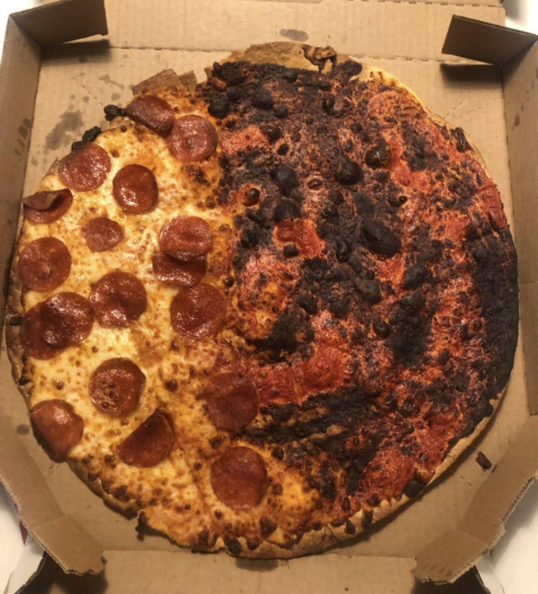 BadVibesMemes's tweet photo. Boa noite, é da pizzaria? Vou querer uma pizza metade calabresa e metade Anakin Skywalker https://t.co/ppA1Fc1NPm