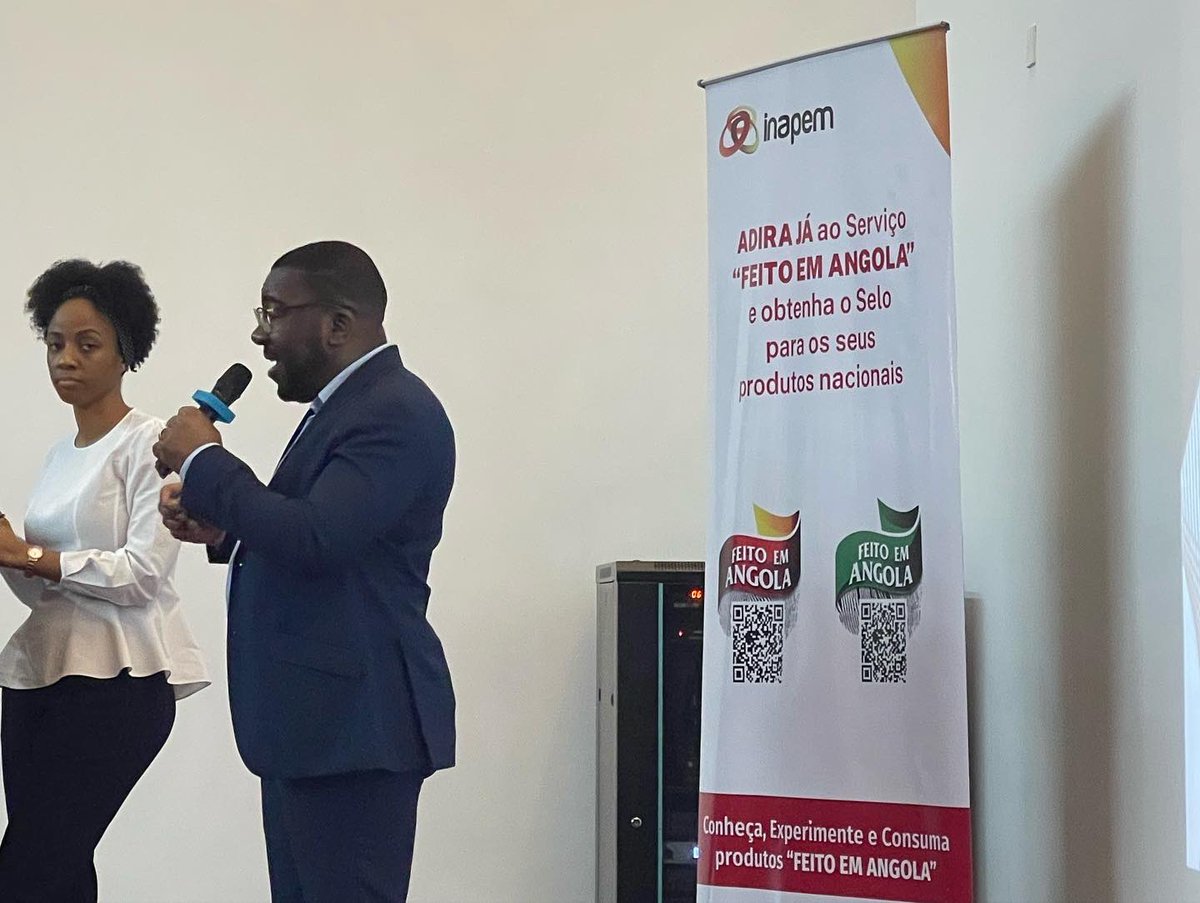 hach_adilson's tweet photo. Hoje tivemos a honra de participar e presidir 2 temas no Fórum Empresarial Regional “BCI e Parceiros” que contou com a presença de empresários da Huíla, Cunene e Namibe. Falamos dos “Serviços Feito em Angola” e dos “Serviços de Certificação” das MPME’s 🇦🇴 https://t.co/d6Ll06HAvt