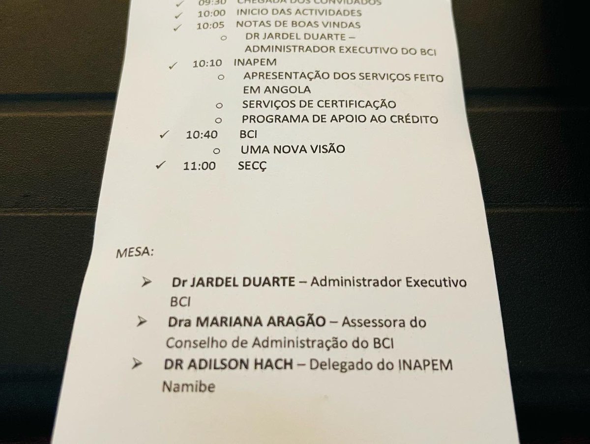 hach_adilson's tweet photo. Hoje tivemos a honra de participar e presidir 2 temas no Fórum Empresarial Regional “BCI e Parceiros” que contou com a presença de empresários da Huíla, Cunene e Namibe. Falamos dos “Serviços Feito em Angola” e dos “Serviços de Certificação” das MPME’s 🇦🇴 https://t.co/d6Ll06HAvt