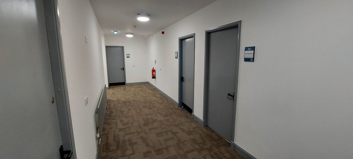 NTorranoHarling's tweet photo. Glad to have this corridor finished. Spent 3 Saturdays on it with @BEEP_Lead ceiling &amp; walls done in @ValsparPaintUK Tough Matt white Woodwork in @DTPaintExpert oil satin. Big transformation from the browns and beige https://t.co/kIqzMmhBzM