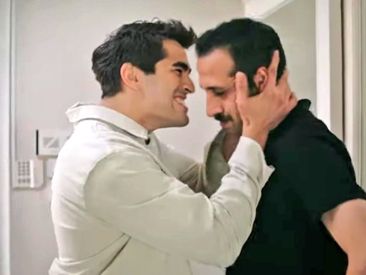 Milenyaedits's tweet photo. Abidin elden gidiyeah
#YalıÇapkını #MertRamazanDemir #ErsinArıcı #ferdin #abifer https://t.co/IHY77zmotS