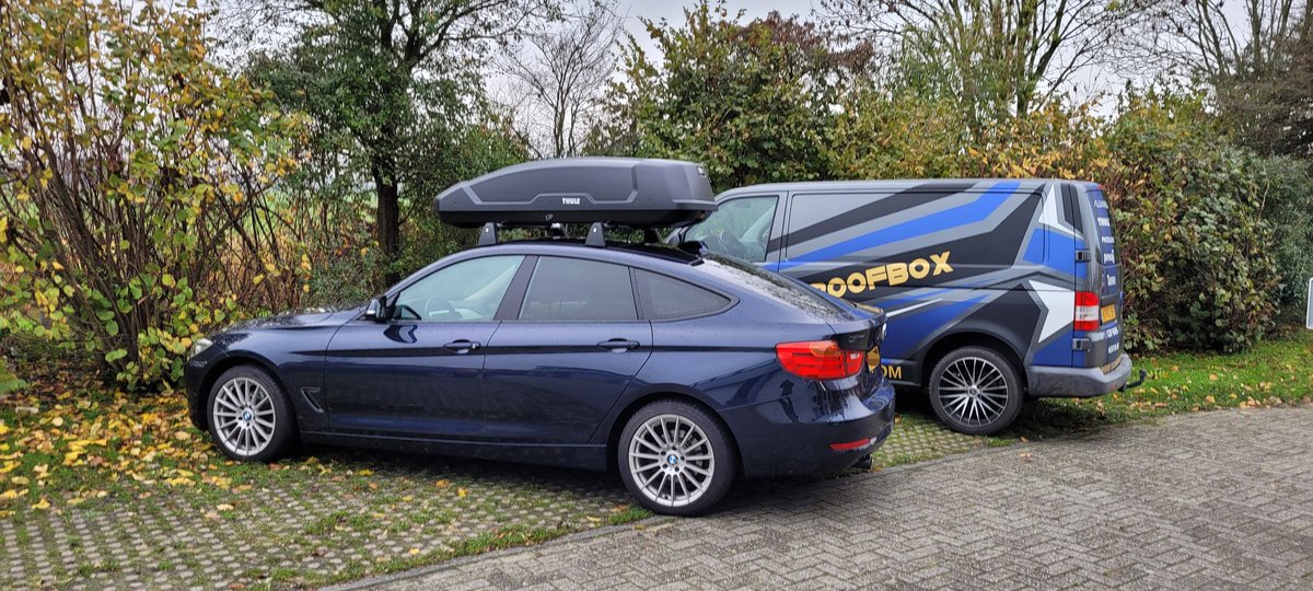 yourroofbox's tweet photo. Kijk aan, de 1e is klaar voor wintersport. Mooie Thule force xt L dakkoffer aangeschaft👌
Veel plezier ermee en fijne vakanties.

#wintersport #sneeuw #bmw #3gt #dakkoffer #rockanje #yourroofbox #roofbox #vakantie https://t.co/L0EYOxzVTX