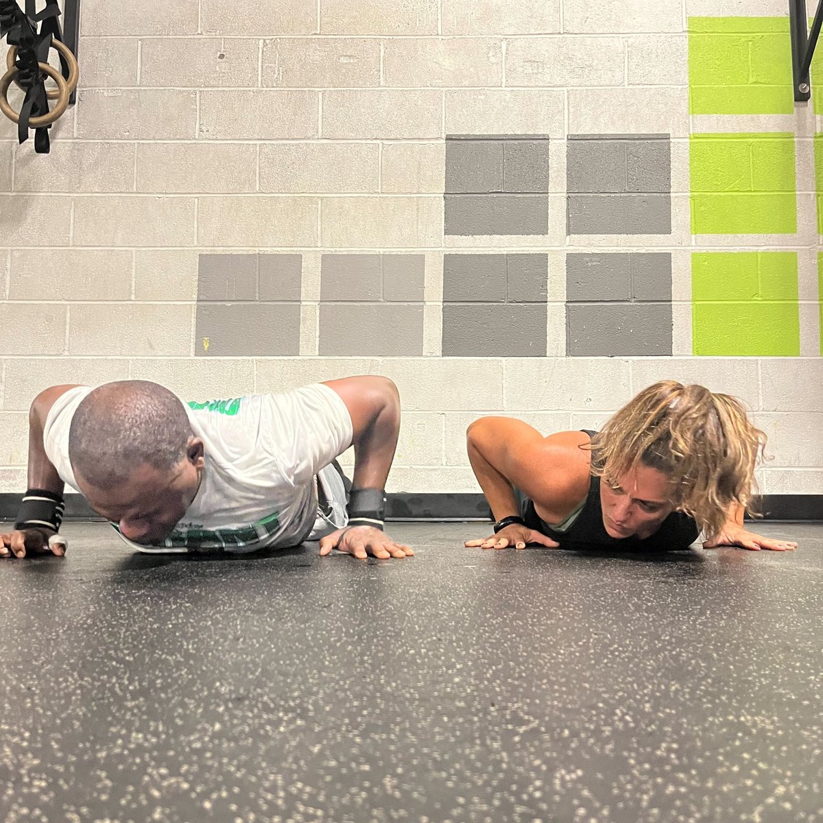 CFCedarGrove's tweet photo. Eat. Sleep. Gym. Repeat.
FREE TRIAL ๐ IN BIO ๐๐ฝโโ๏ธ | โ๏ธ +1(973)475-5530 | ๐ฌ DM US | ๐ง E-MAIL
#crossfit #crossfitcedargrove #cfcg #groupfitness #freeclass #freetrial #weightlifting #barbell #olympicweightlifting #gym #nutrition #hwpo #free #cedargrovenj #littlefallsnj #fairfieldnj https://t.co/L3Tuvwt0Sk