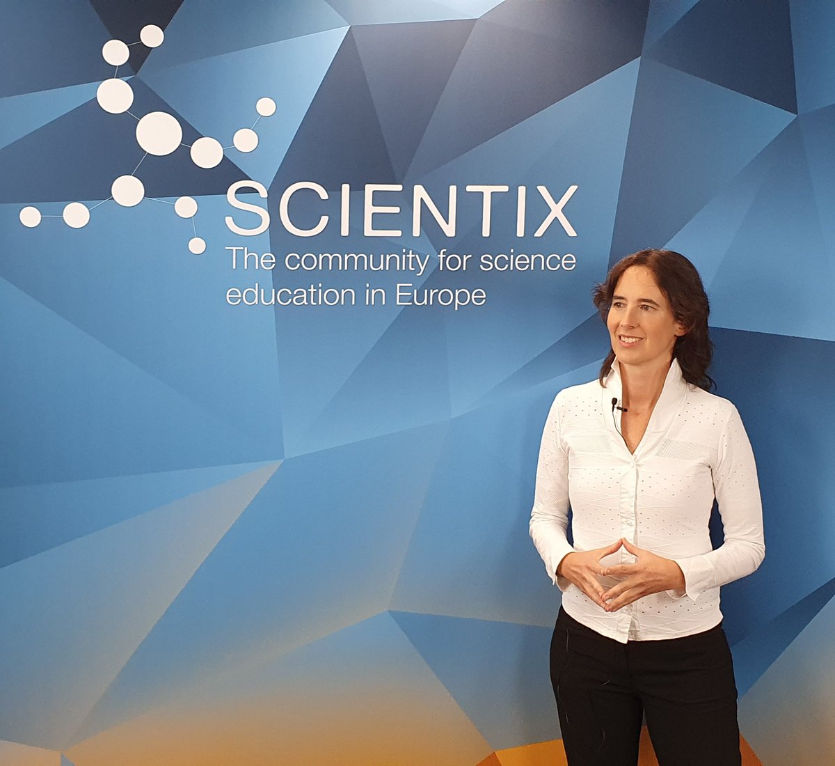 Acting as master of ceremonies during the 4th #scientixconf . Lots of fun and such a pleasure seeing (online) so many Scientix ambassadors, educators, Ministries of education, industry, researchers... so many friends. Thank you all! <a href="/scientix_eu/">Scientix</a> <a href="/stemalliance_eu/">Scientix® STEM Alliance</a>
