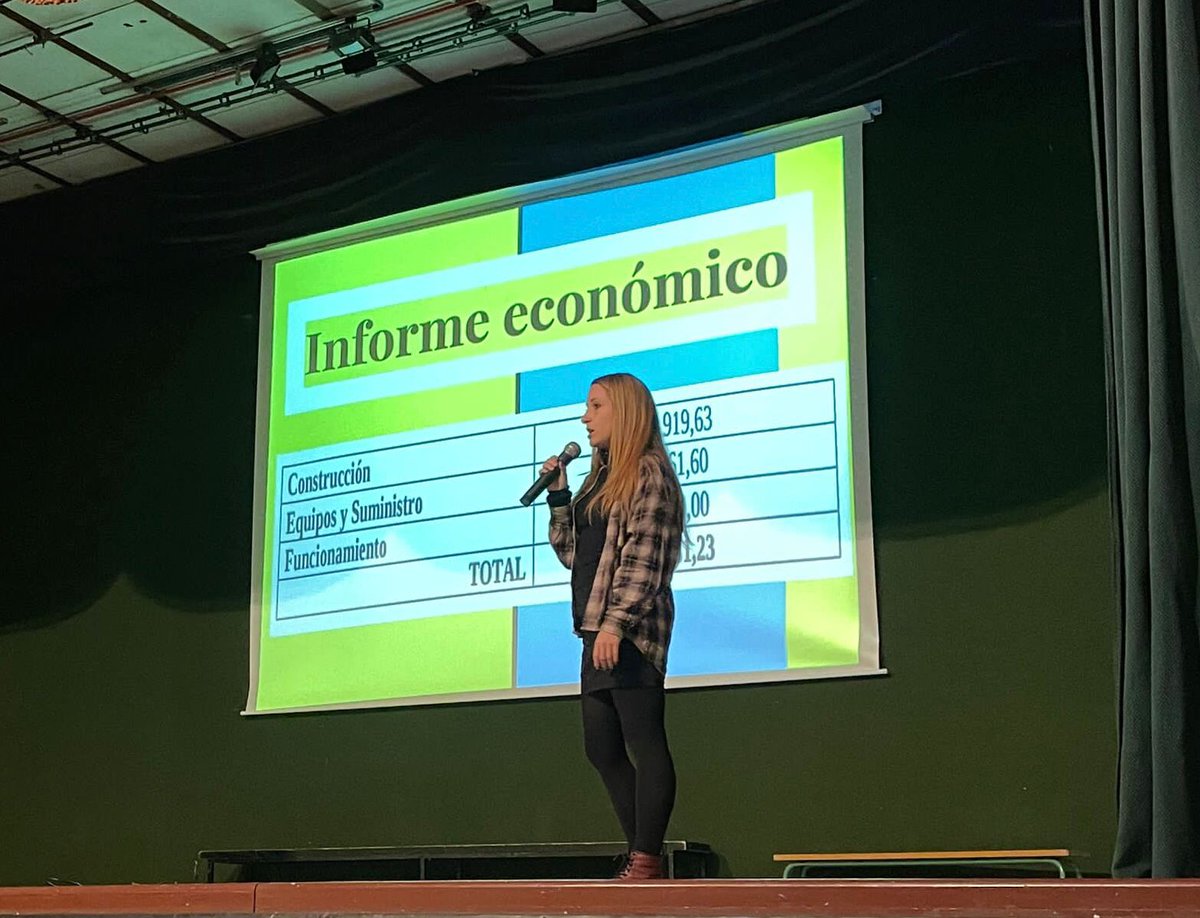LaSalleInstituc's tweet photo. Una tarde llena de arte y solidaridad. La II Gala @PROYDE Institución fue todo un éxito que aún resuena en el teatro del colegio. Con el cierre de la #SemanaDePROYDE la ONGD arranca un nuevo curso que promete dar grandes frutos. #ILSA_PROYDE @PROYDEMADRID https://t.co/s1uuFmvAb4