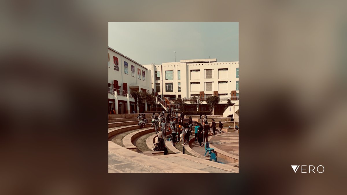 franklin_amit's tweet photo. #behindthelens #VERO #Outdoors #streetphotography #People #FullLength #india_everyday #picoftheday #streetmoment #raw_street #moody
#school #iphonephotography #onVEROfirst #photography #streetart #groupofpeople #architecture #P… https://t.co/ei8THe4eQK https://t.co/GU9uJNCO6X