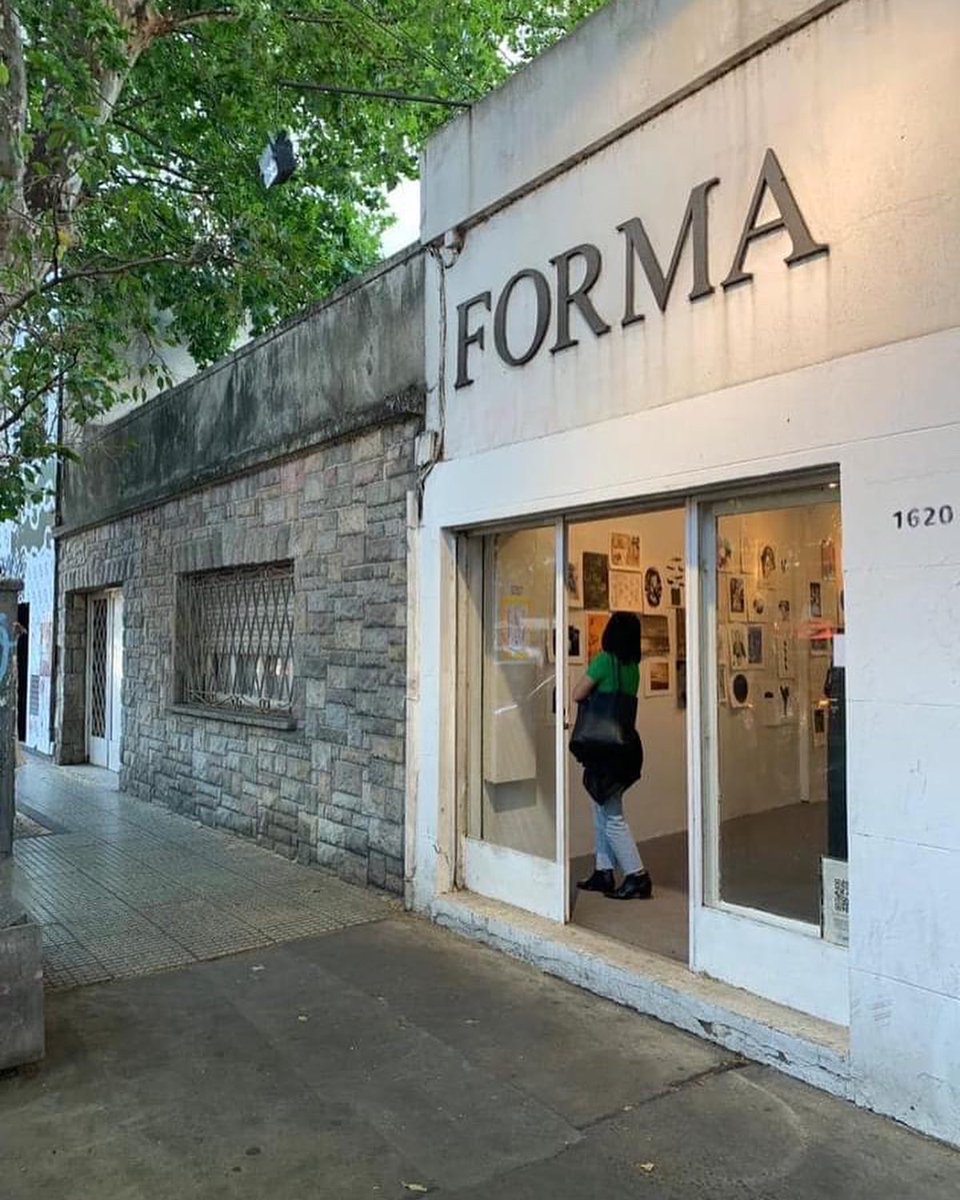 PereraSumi's tweet photo. THINKING OF PLACE III at Gallery Forma, Buenos Aires, Argentina till 24Nov 2022.
#touring #exhibition #international #printmakers.
Thanks @silvanablasbal2 , Laurel Mackenzie, Prue McDougall, Antonietta Covino-Beehre, Jimmy Paskos #limitededition #etching #emboss #deboss https://t.co/3wxcAI6D34