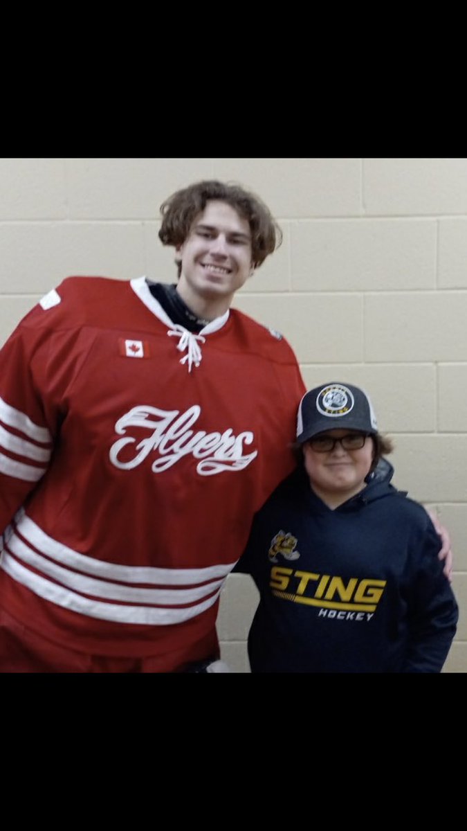 New teams. New colours. Doesn’t matter. Wrestling buds for life once a Lincoln always a Lincoln. <a href="/BryceWalcarius/">Bryce Walcarius</a> <a href="/stmlincolns/">St. Marys Lincolns</a> <a href="/_DWalcarius/">Wally - Big D - Walker</a> <a href="/donmouck/">Don Mouck</a>