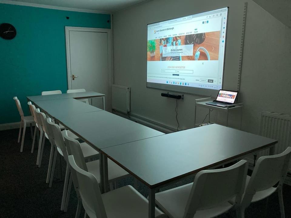 el_learn's tweet photo. Work in progress! Almost ready for Monday! The new school in 55 Albany St. Edinburgh is almost ready! We look forward to welcoming you! 

#learnspanishedinburgh #learnspanish #spanish #edinburgh #spanishlessons #learningspanishisfun #spanishculture #español #spanishforbeginners https://t.co/eicRLtdAW6