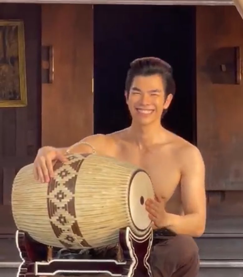 ✨บันทึกพีเรียดพีใจมายอาโป🙏
เซอร์ไพรส์ทีเซอร์เล็กๆๆ 24/07/65
รูปworkshop รูปแรกมายอาโป 26/10/65
เริ่มถ่ายอะไรสักอย่าง นายตะโพนตีกระบังเต็มรูปแบบ 19/10/65 

**รอชื่อเรื่อง**  #มายอาโปมีหนังพีเรียด #มายอาโป #MileApo #MilePhakphum #Nnattawin <a href="/milephakphum/">mile phakphum</a> <a href="/Nnattawin1/">Nnattawin</a>