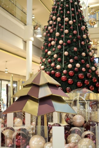 BeirutcomMag's tweet photo. "إطلاق زينة الميلاد بأجواء ساحرة" ABC تضيء الزينة وشجرة الميلاد لنشر الفرح والحب في عيد الميلاد https://t.co/CQUx8WWhw2 

via @BeirutcomMag #abcmall #شجرة_الميلاد #بيروتكم #بيروت #لبنان #ChristmasTree https://t.co/Mjgk5p02vi