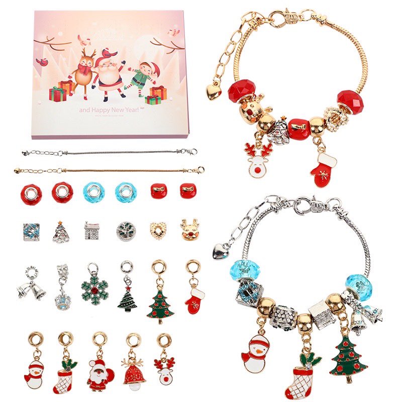 christmas set กำไลน่ารักมากทุกคน ᵒ̴̶̷̥́ ·̫ ᵒ̴̶̷̣̥̀ ได้กำไล 2 เส้นกับลูกปัดอีกเพียบเลย ซื้อเป็นของขวัญคือเต็ม 10 ไม่หัก เลิฟมากกกก - (🎄🫧)