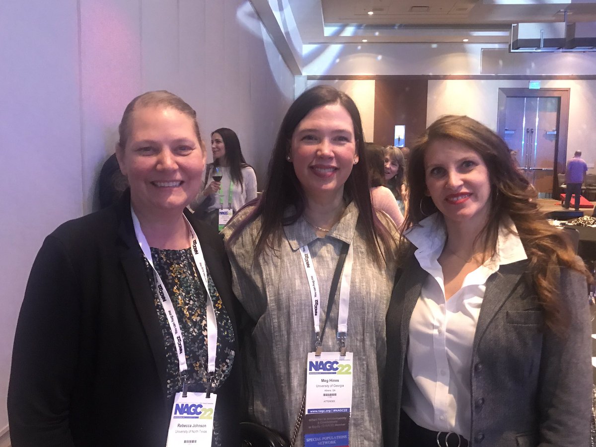 BeckiMJohnson's tweet photo. So great to see my @universityofga family at #NAGC22!!🖤❤️🐾 @msheathervaughn @growpotential @NAGCGIFTED https://t.co/TCqMDfyhST