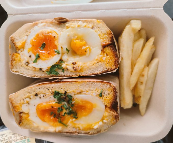 今日は食べたかったサンドイッチを買ってきて頂いたり、ピノ買ってきてもらったら星ピノ入ってたりで食に関しても超満足……!! 