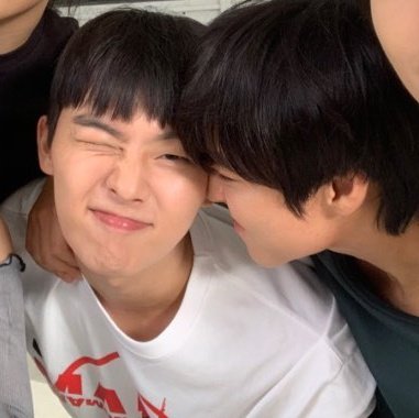 kdramalala's tweet photo. they are so dear to me 😞💞 https://t.co/iP9AtE61LH