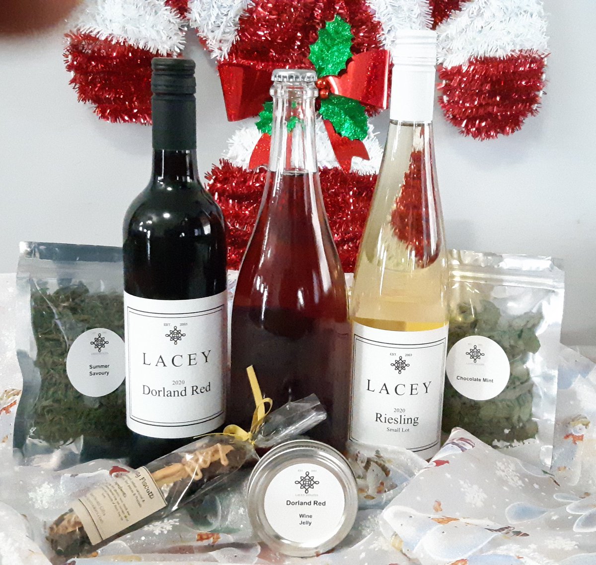 Lacey Estates Winery (@laceyestates804) on Twitter photo Join us this weekend for #wassail2022, Enjoy our delicious mac n cheese with our chardonnay. #princeedwardcountywine #giftideas #wine #Christmas #buylocal #support <a href="/PECWines/">PECWines</a> <a href="/AttractionsOnt/">Attractions Ontario</a> <a href="/made_ontario/">OntarioMade</a> <a href="/WineCountryOnt/">Wine Country Ontario</a> @OntarioCulinary Join us this weekend for #wassail2022, Enjoy our delicious mac n cheese with our chardonnay. #princeedwardcountywine #giftideas #wine #Christmas #buylocal #support <a href="/PECWines/">PECWines</a> <a href="/AttractionsOnt/">Attractions Ontario</a> <a href="/made_ontario/">OntarioMade</a> <a href="/WineCountryOnt/">Wine Country Ontario</a> @OntarioCulinary