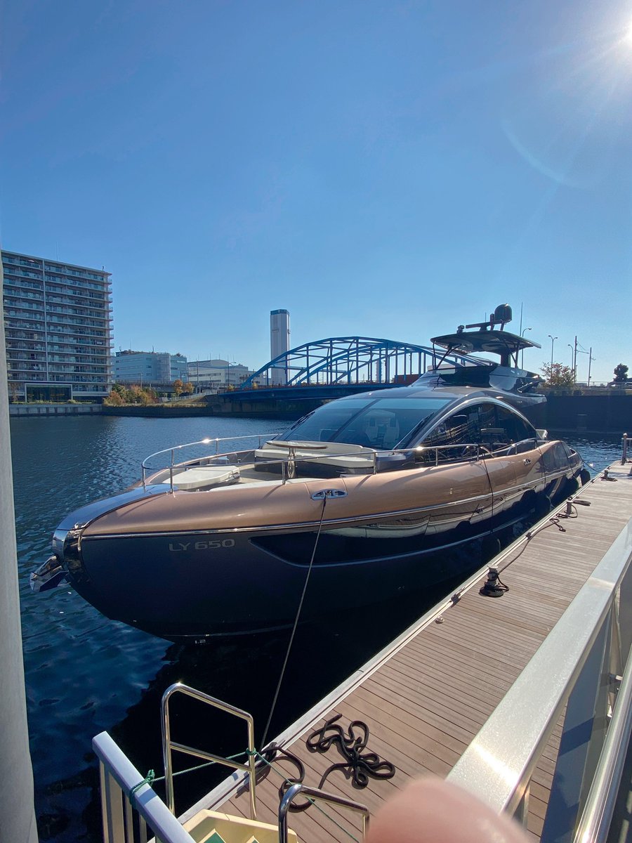 miyashi15's tweet photo. 12800cc
1000ps×2機
65フィート(約20メートル)
200m/1ℓ
お値段¥600,000,000〜
ご納期12ヶ月〜
お問合せお待ち申し上げております。
#LEXUS
#LY650 https://t.co/9guXPMwWZy