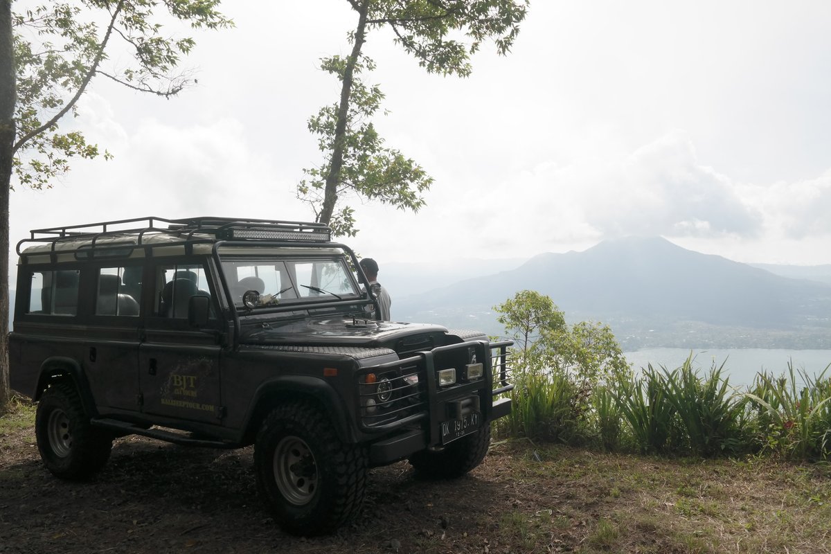 Become entrepreneur, create your idea and make your own route, search your point of interest to be a program, please do not copy the route, point of interest and program already establish in the market which we create  and built really hard since long time. Please respect!.