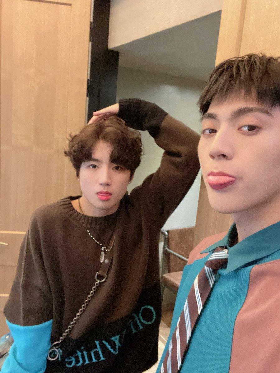 gwonui's tweet image. EMANG BOLEH SELUCU INI?!