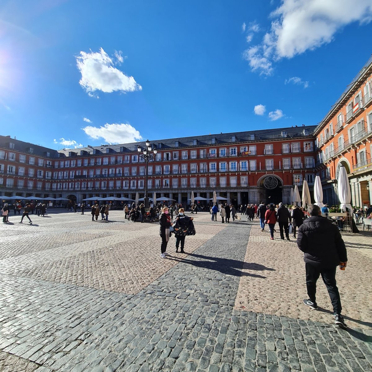 Andreaaaaaa93's tweet photo. Plaza Mayor in Madrid! I miss being in here! 

#Madrid #travel https://t.co/c1r17aZAHZ